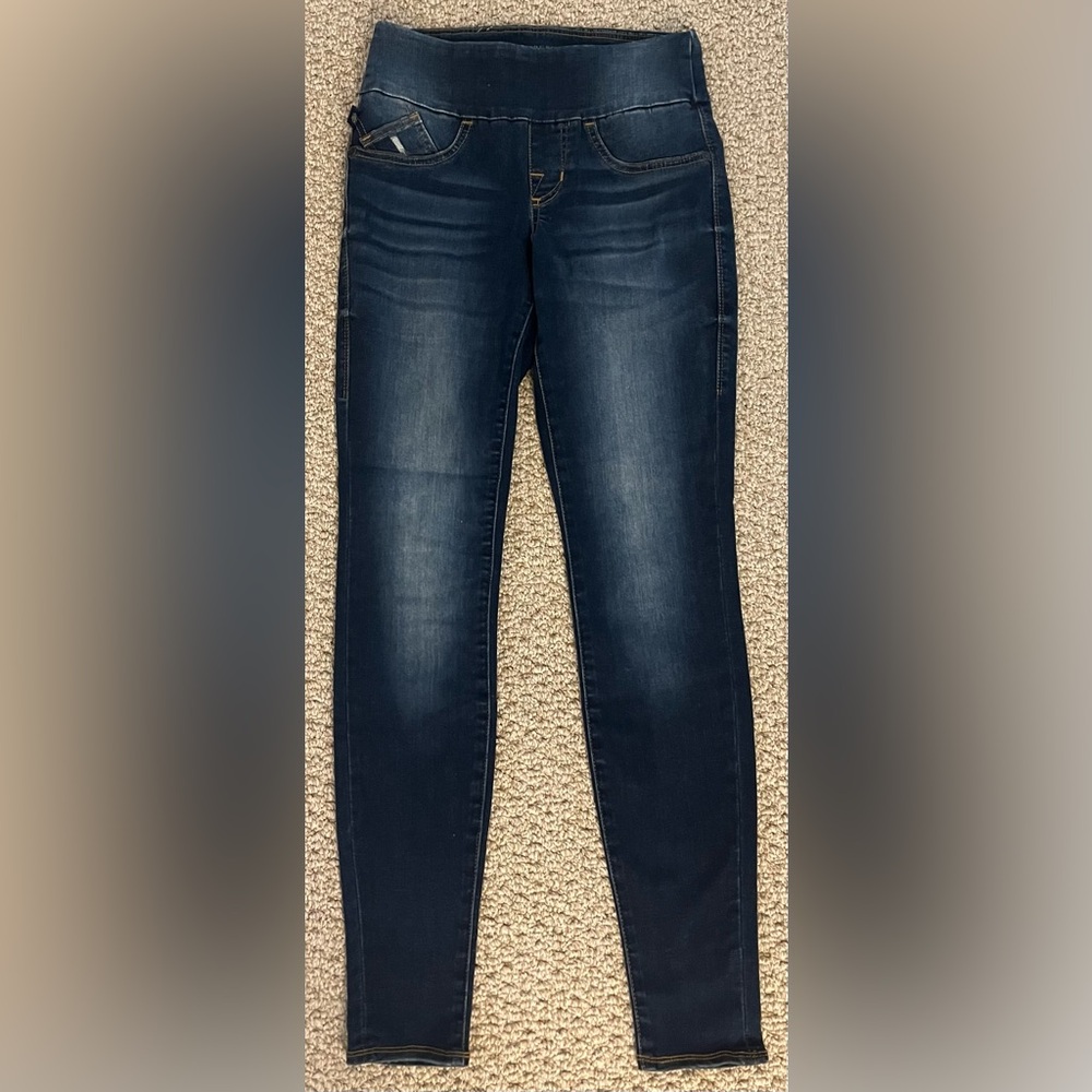 Rock & Republic Denim Fever Pull On Legging